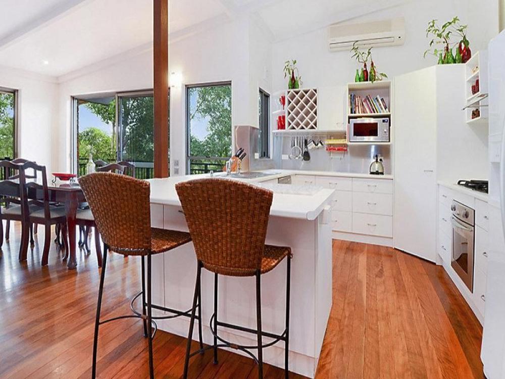 Peace, Privacy, Nature, Outlooks and breezes =

Your own Maleny on Mt Gravatt Mountain !