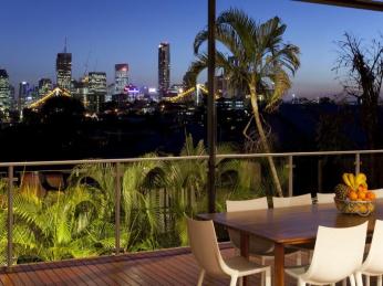 Spectacular city views and modern family lifestyle on Teneriffe Hill